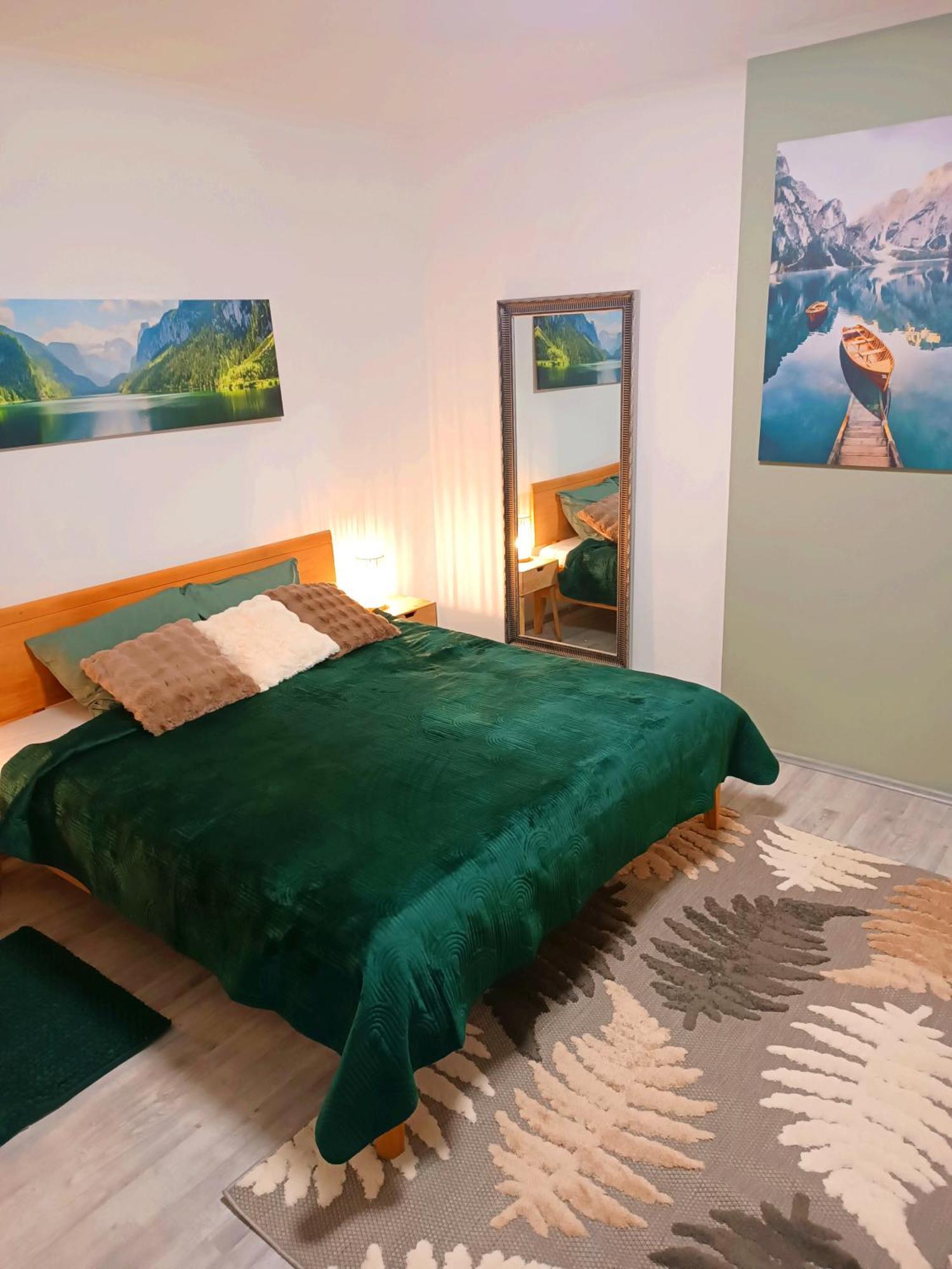 Family Apartments 2 Room'S Centre Muerzzuschlag Экстерьер фото